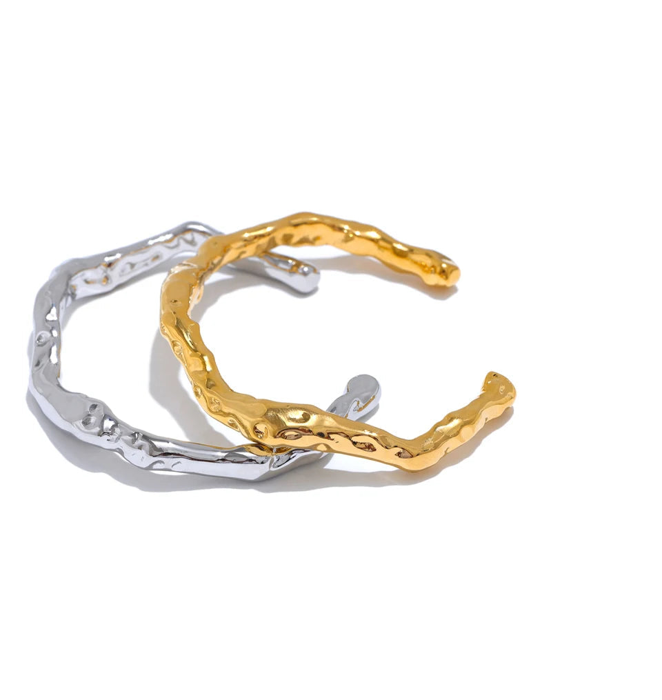 Aerisca Cuff